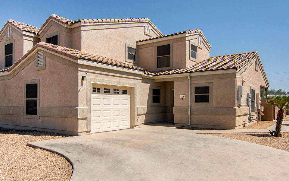 Ocotillo Manor - 4x2_5 1700